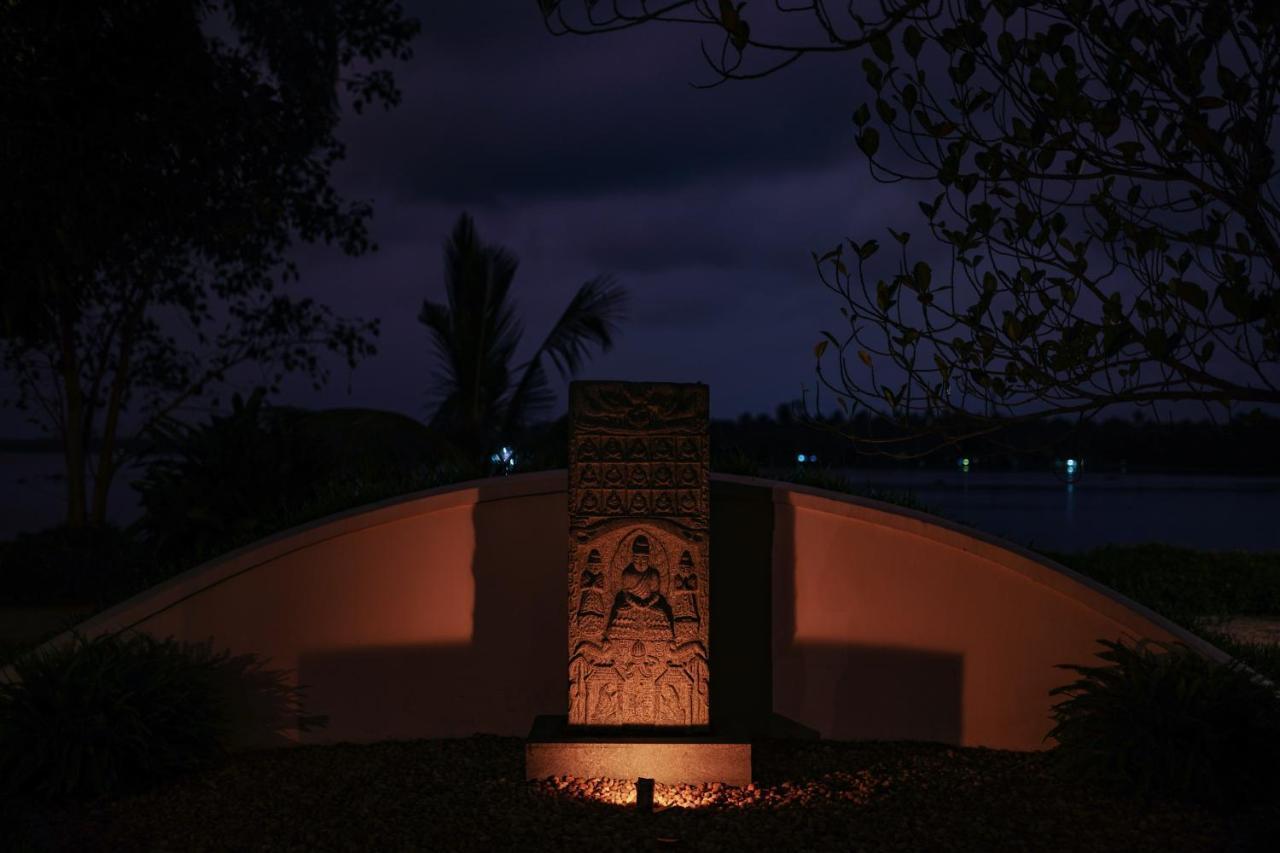 Vismaya Lake Heritage Turavur Ngoại thất bức ảnh